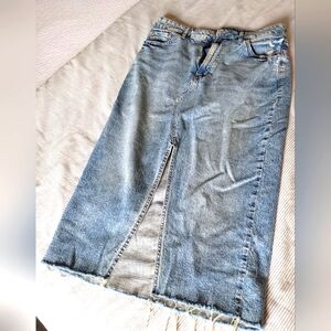 Gap denim midi skirt Size 8